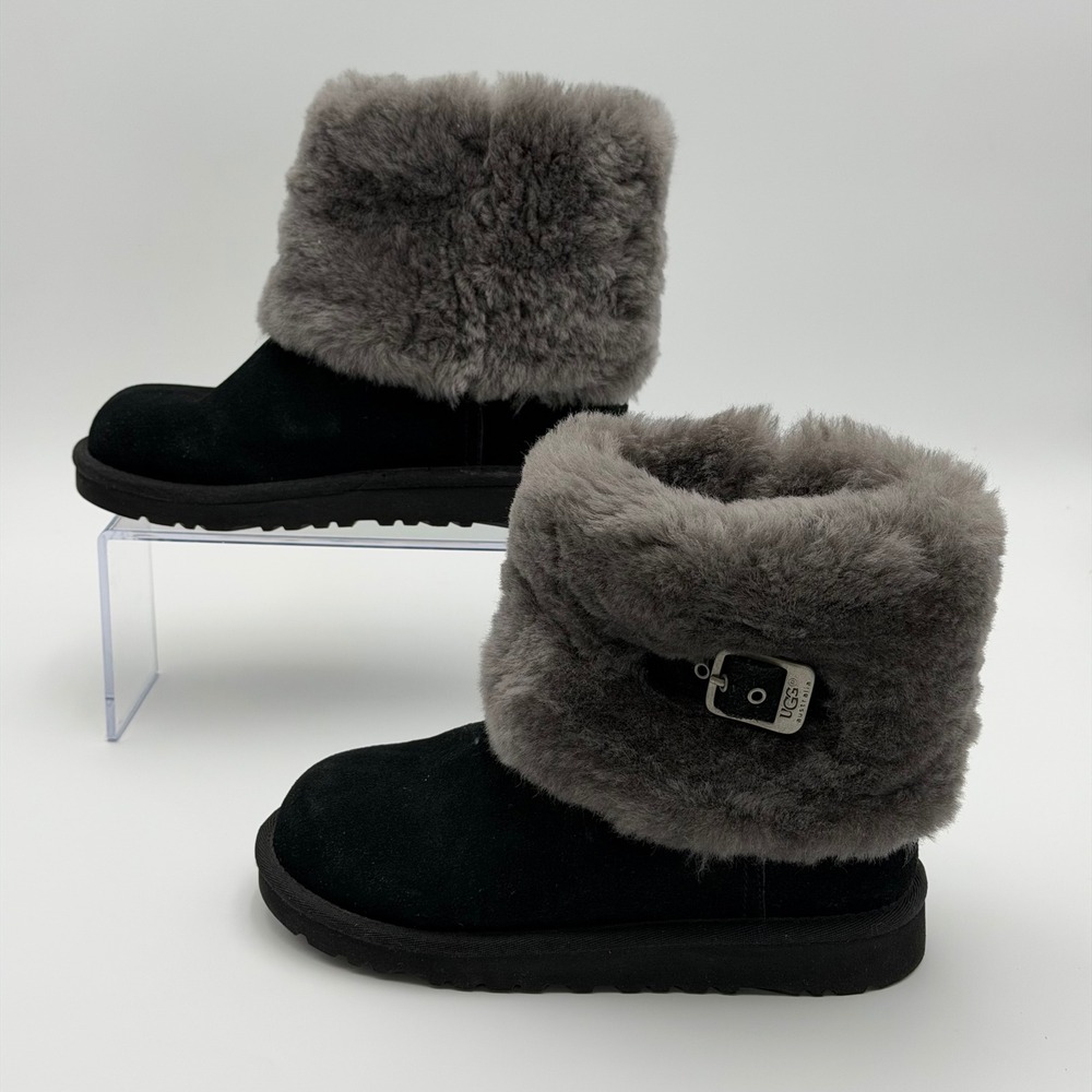 UGG Ellee Kids 3 Black Suede Gray Sheepskin Fur Cuff Buckle Boots 1001672